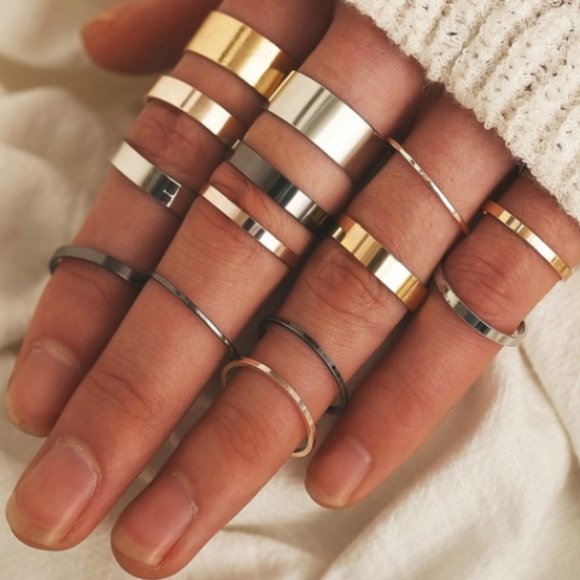 Free People Jewelry - 14 Piece Multi Ring Set